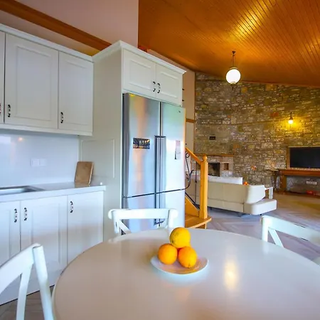 Lemon Tree Villa *