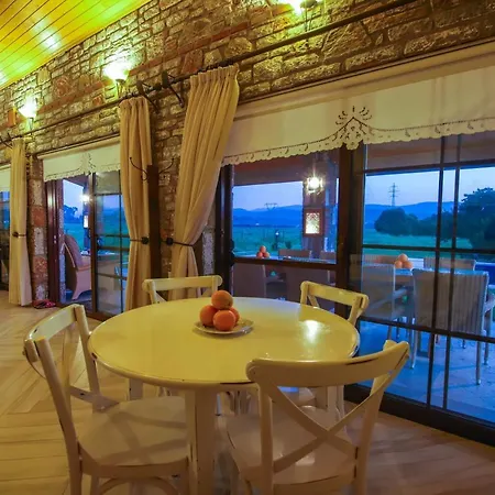 Lemon Tree Villa *