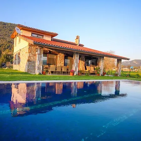 Villa Lemon Tree Ula